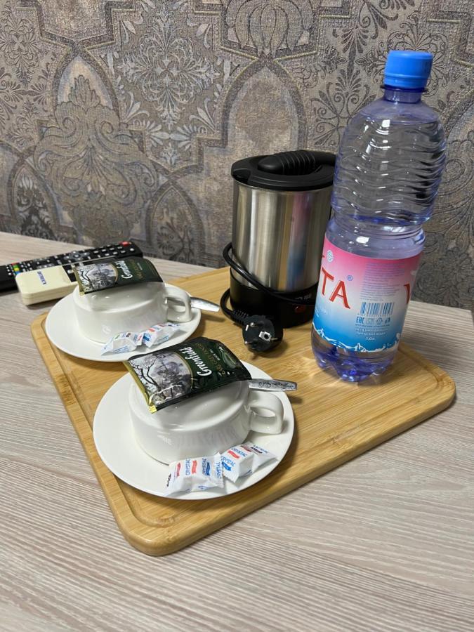 فندق Deluxe Plaza الماتي المظهر الخارجي الصورة